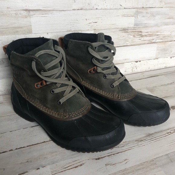 short duck boots mens
